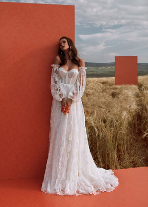 Strapless White Lace Tulle Wedding Dress With Removable Sleeves